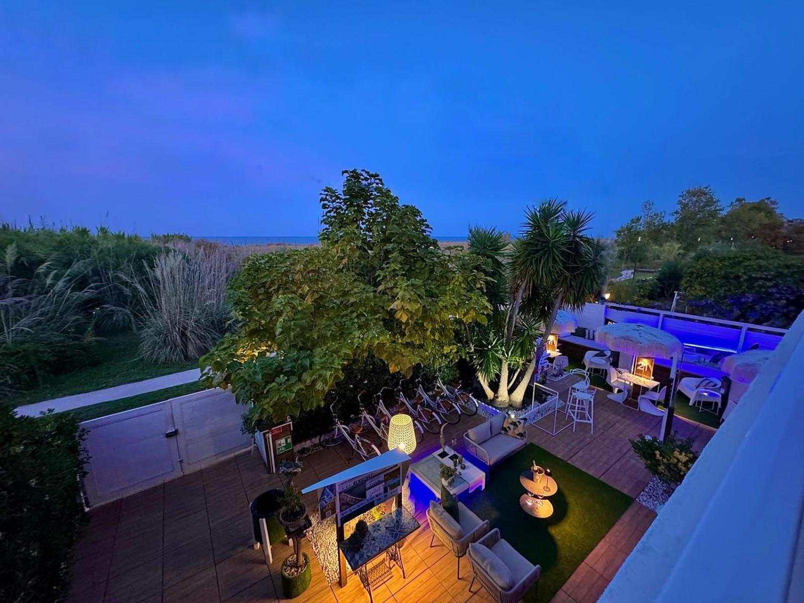 Le Dune Di Villa Diana Vasto Exteriör bild